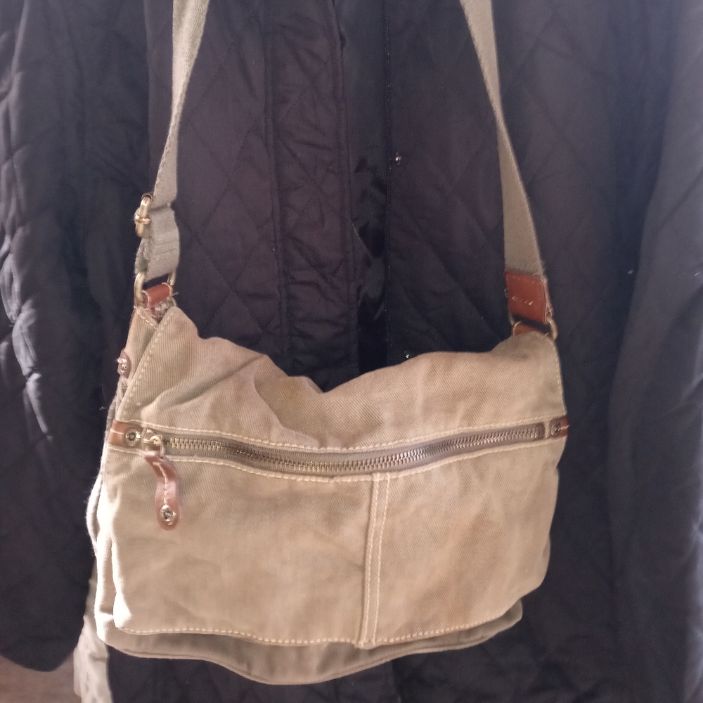 Fossil purse tan